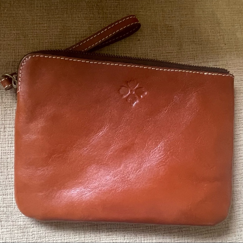 Patricia Nash wristlet